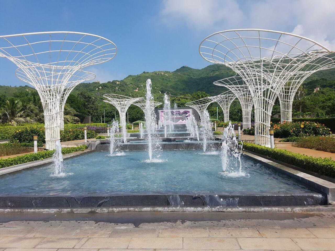 Khach San - Resort Oceanami - Long Hai Exterior photo